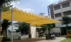 Thi công mái hiên di động che nắng mưa tại Tiền Giang